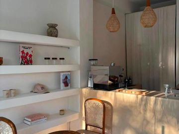 TAKE OVER CAFE SIAP OPERASIONAL DI PERERENAN, Bali