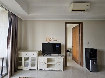 Tinggal Lebih Nyaman dengan Pemandangan Kota yang Menawan , Disewakan Apartemen 3br +1 di Condominium Taman Anggrek Residece private lift strategis