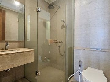 Tinggal Lebih Nyaman dengan Pemandangan Kota yang Menawan , Disewakan Apartemen 3br +1 di Condominium Taman Anggrek Residece private lift strategis