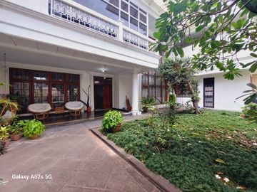DIJUAL  Rumah Asri di Ragunan - Jakarta Selatan