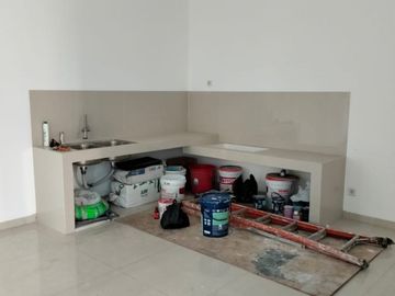 Dijual Rumah Luxury Hoek 2.5 Lantai Pulomas Utara Jakarta Timur- 6.1M Nego