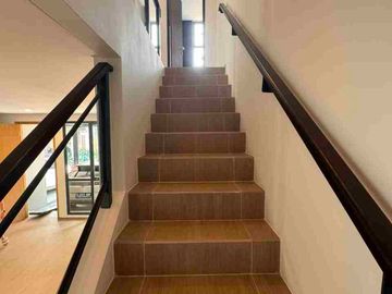 DISEWAKAN UNIT RUMAH BARU DI LINGKUNGAN HIJAU DENGAN ONE GATE SYSTEM