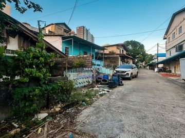 Rumah di Kampung Utama Nagoya Butuh Renovasi | Harga Setara Tanah Saja