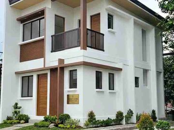 Single Attached House in Geronimo Montalban Birmingham Residences