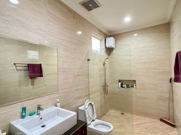 Dijual Rumah Cantik Design Modern Minimalis De Mansion Alam Sutera Tangerang