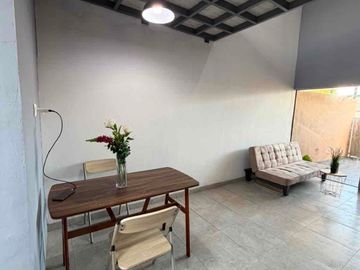 Disewakan Villa Mezzanine Room Siap Huni Dekat Sunset Road, Kuta Bali