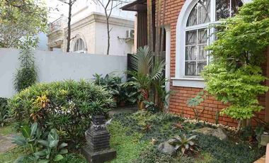 Rumah dijual 
Claustsr depan Kota Wisata.