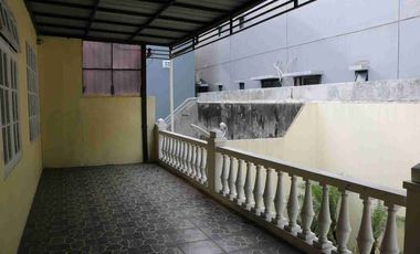 Rumah dijual 
Claustsr depan Kota Wisata.