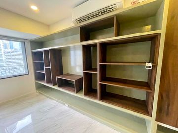 Spacious 2 bedrooms with parking for sale at The Lerato Mkaati
