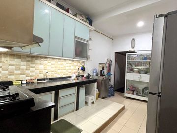 DIJUAL RUMAH CANTIK AKSES LEBAR DALAM KOMPLEK DI PONDOK KELAPA JAKARTA TIMUR ZN133