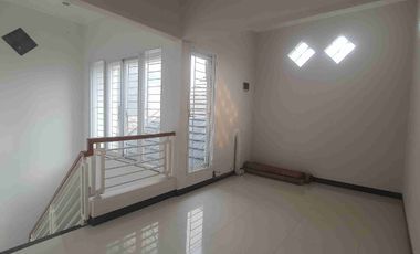 Rumah Bagus harga BU di Cibubur country
