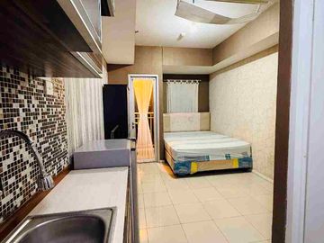 di sewakan apartemen green lake Sunter tipe studio furnished