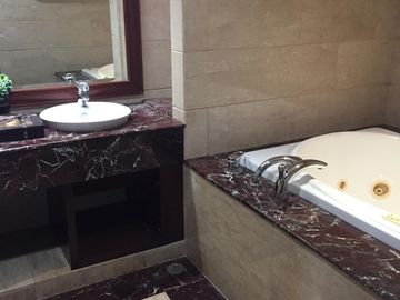 Apartemen SCBD Suites, 2BR, 165sqm, Furnished