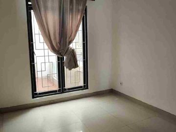 Dijual Cepat Rumah Modern Minimalis 2Lantai Di Perumahan Greenland Tidar Kota Malang