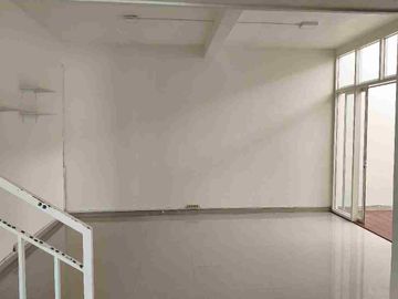Dijual Cepat Rumah Modern Minimalis 2Lantai Di Perumahan Greenland Tidar Kota Malang