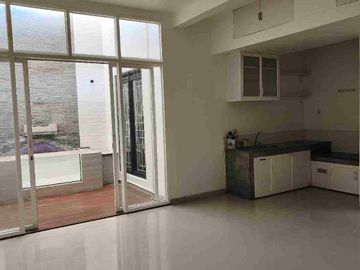 Dijual Cepat Rumah Modern Minimalis 2Lantai Di Perumahan Greenland Tidar Kota Malang