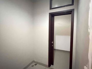 Disewakan Rumah 3 Kamar Cluster Magenta Boulevard Fullfurnish