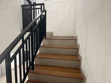 Disewakan Rumah 3 Kamar Cluster Magenta Boulevard Fullfurnish