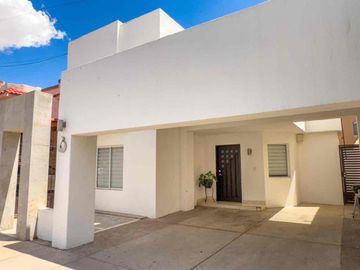 casa amueblada en portales cerca de los Lagos Hermosillo