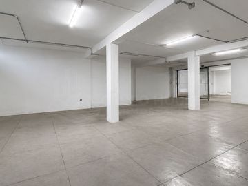 VENTA DE LOCAL INDUSTRIAL 634m2 - CALLAO