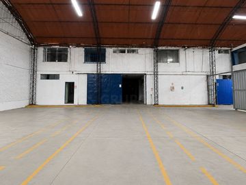 VENTA DE LOCAL INDUSTRIAL 634m2 - CALLAO
