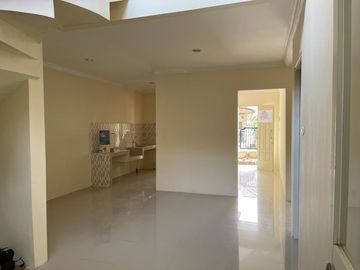Dijual Rumah 2 Lantai Purimas Gunung Anyar MERR REV.A746