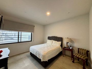 Casa en renta AMUEBLADA en Tossa Residencial, a unos minutos de Costco Sur