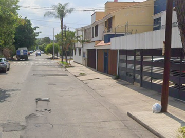 Se Vende casa en Calle Cuarzo, Bosques de las Lomas,Guadalajara