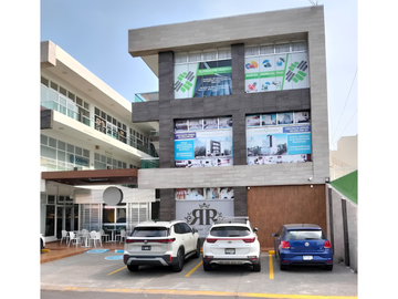 RENTA DE LOCAL EN PLAZA PALMERAS, BOCA DEL RÍO, VER