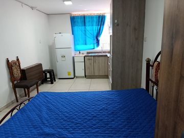 ARRIENDO ESTUDIO AMOBLADO CUMBAYA