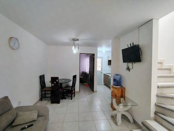 Casa en RENTA AMUEBLADA en Residencial Murano, Blvd. La Herradura, Zona SUR León, Gto.