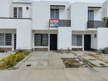 Casa en RENTA AMUEBLADA en Residencial Murano, Blvd. La Herradura, Zona SUR León, Gto.