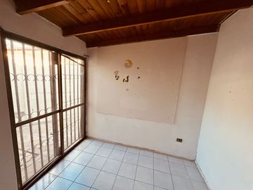 Casa 4 Dormitorios Dos Baños Estacionamientos Primo Rivera