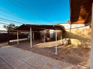 Casa 4 Dormitorios Dos Baños Estacionamientos Primo Rivera