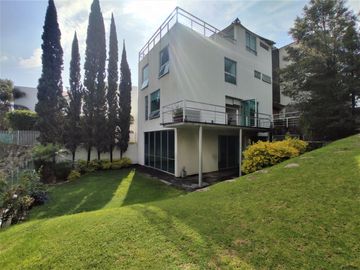 Se renta casa con jardin y terraza en Virreyes