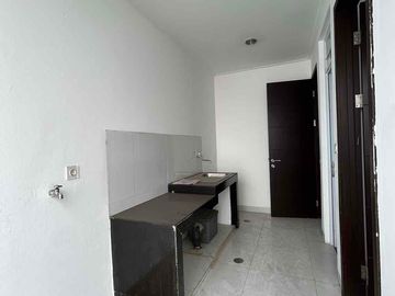 Jual Rumah Golf Island PIK 5x17,8 3 Lantai Siap Huni