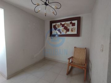 Se renta “𝐂𝐔𝐀𝐑𝐓𝐎 𝐀𝐌𝐔𝐄𝐁𝐋𝐀𝐃𝐎” en Fracc. las Villas, por Blvd. Olimpica, zona sur.