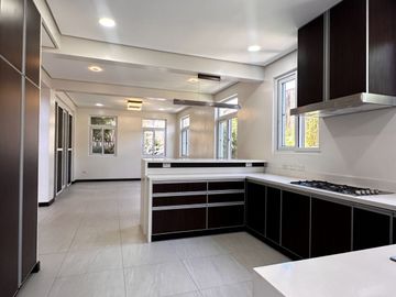 SINGLE DETACHED MODERN HOUSE FOR SALE IN BF HOMES PARANAQUE
