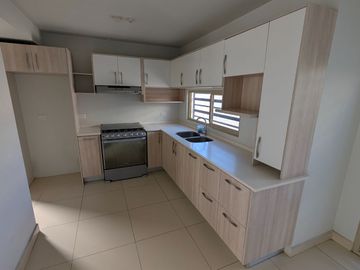 Bonita Casa en Renta en Residencial