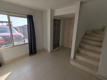 Bonita Casa en Renta en Residencial
