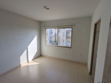 Bonita Casa en Renta en Residencial