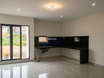 Rumah Everhill Batam Centre UnFurnish 5 Kamar