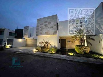 Casa en venta en Fracc.  Lomas del Sol Alvarado Veracruz.