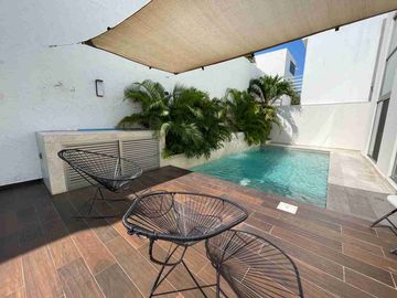 Casa en venta en Fracc.  Lomas del Sol Alvarado Veracruz.