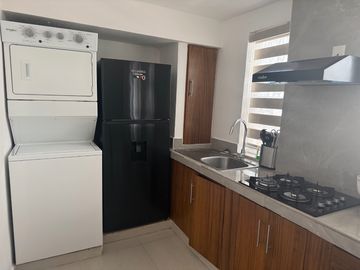 DEPARTAMENTO AMUEBLADO EN RENTA EN VERSALLES