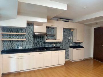 Gateway Garden Heights 2BR 54sqm Semi-furnished P30K in Mandaluyong