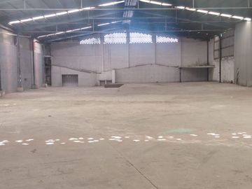 Bodega en renta en fraccionamiento Loma Griega, León Guanajuato