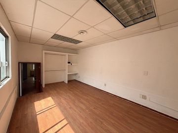 Casa en Venta en Calle Justo Sierra, Zona Arcos Vallarta