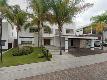 Casa en venta en Lago de Chapala, Cumbres del Lago, Juriquilla, Qro.