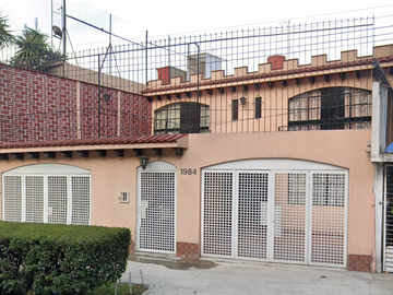 CASA EN REMATE BANCARIO  EN LA COL  EDUCACIÓN, COYOACÁN